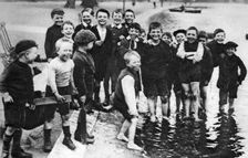 A group of summer paddlers in the Serpentine, London, 1926-1927
