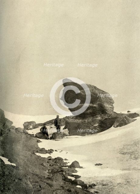 'A Great Kenyte Boulder Close To The Winter Quarters', c1908, (1909).  Artist: Unknown.