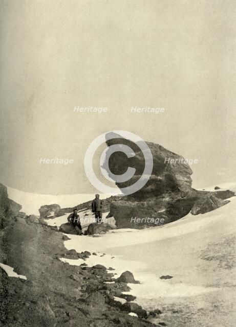 'A Great Kenyte Boulder Close To The Winter Quarters', c1908, (1909).  Artist: Unknown.