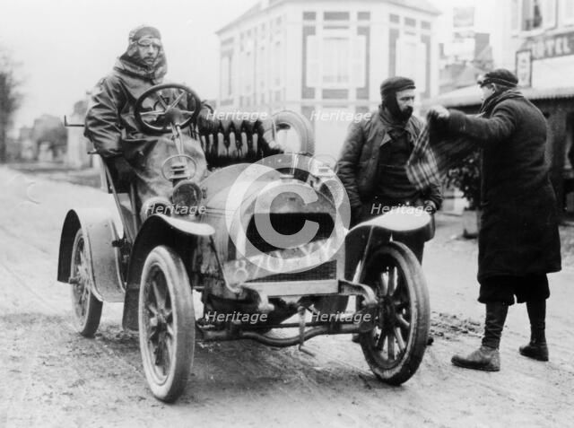 A Grégoire car and its driver, Concours des Voiturettes, 1905. Artist: Unknown