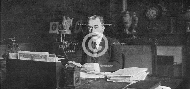 'A la conference economique des allies; M. Clementel, ministre du Commerce..., 1916. Creator: Jean Clair-Guyot.