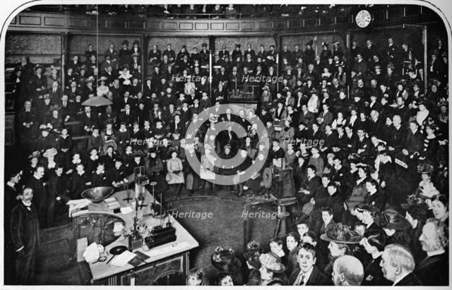 A lecture at the Royal Institution, London, c1903 (1903). Artist: Unknown.