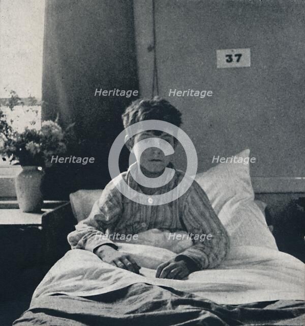 A little child that lightly draws its breath, and feels its life in every limb, what should it know Artist: Cecil Beaton.