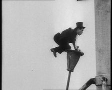 A Man on a Bendy Lamppost, 1930s. Creator: British Pathe Ltd