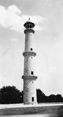 A minaret at the Taj Mahal, Agra, India, 1916-1917