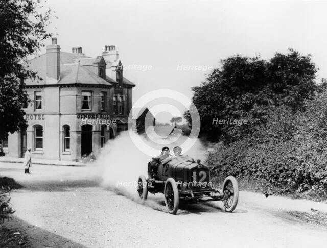 A Minerva 3.3 Litre taking part in a TT race, Milan, Italy, 1914. Artist: Unknown
