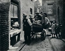 A move in Slumopolis London, c1901 (1901)