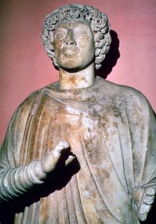 A muncipal magistrate's statue, 4th century