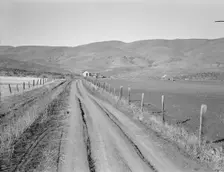 A new house, lumber from Ola self-help sawmill co-op, Gem County, Idaho, 1939. Creator: Dorothea Lange