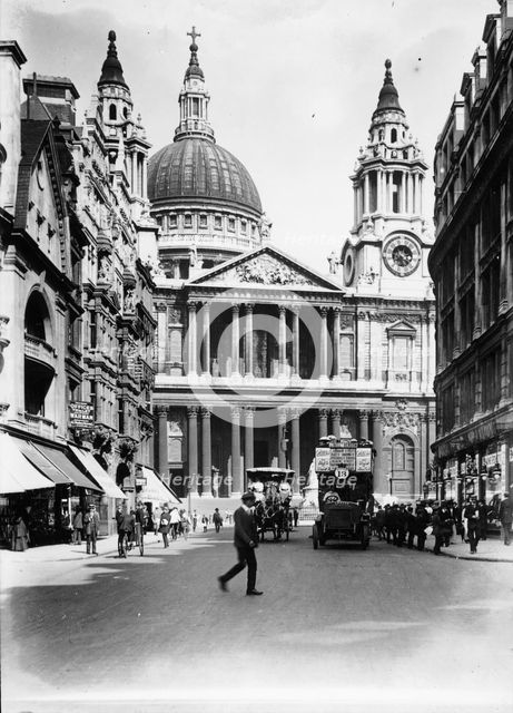 A number thirteen bus along Ludgate Hill, 1910. Artist: Unknown