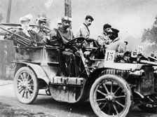 A participant in the Coupe de Pyrenees, 1905