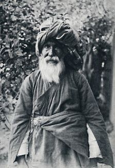 A Persian gardener, 1902. Artist: Herbert R Sykes