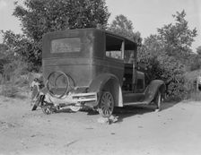 A sharecropper's car near Hartwell, Georgia, 1937. Creator: Dorothea Lange