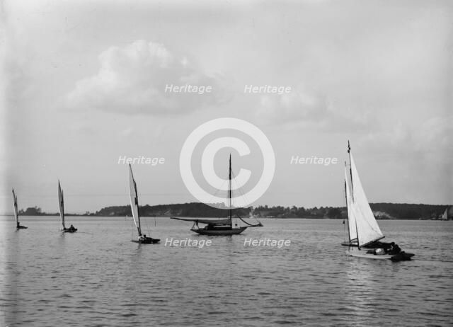 A start, 1899 Sept 9. Creator: John S Johnston.