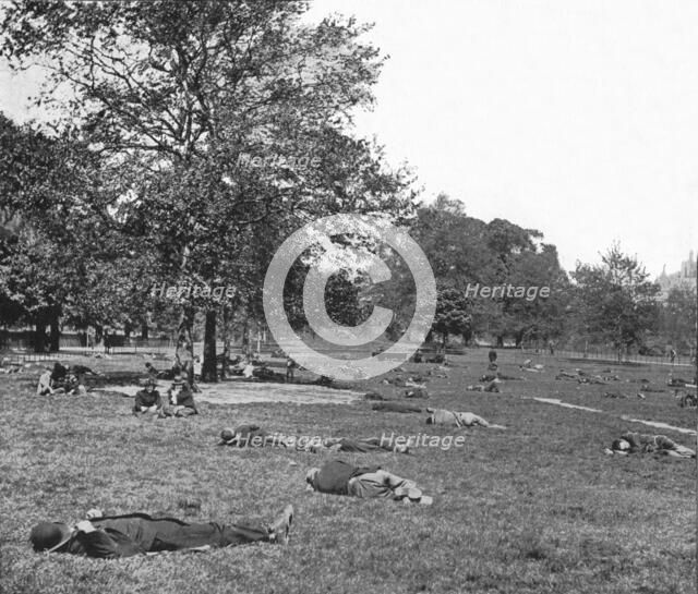 A summer afternoon scene in St James's Park, London, c1900 (1901). Artist: Unknown.