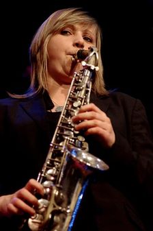 Amy Roberts, The Under Ground, Eastbourne, Dec 2015. Artist: Brian O'Connor