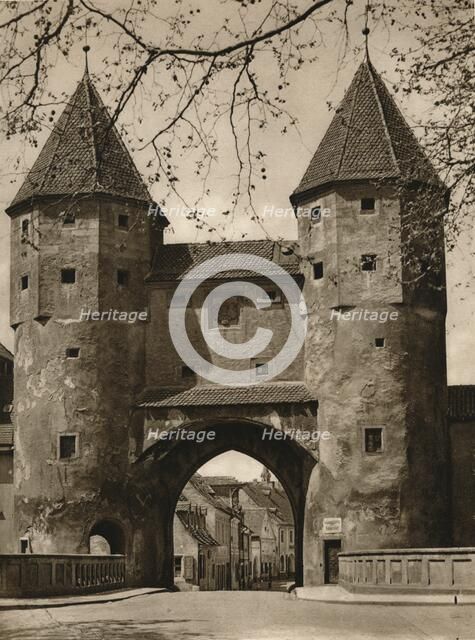 'Amberg. Nabburger Tor', 1931. Artist: Kurt Hielscher.