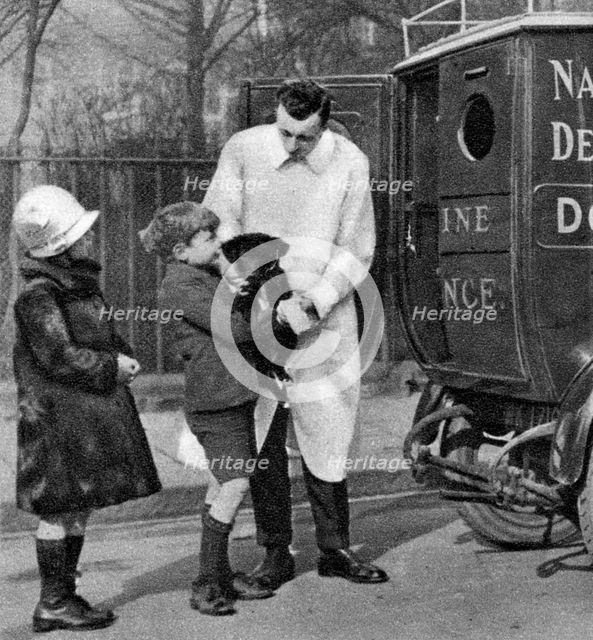Ambulance of the National Canine Defence League, London, 1926-1927. Artist: Unknown