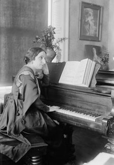 Amelita Galli-Curci, between c1915 and c1920. Creator: Bain News Service