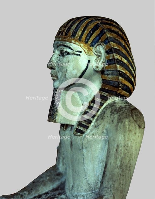 Amenhotep I, detail of the top, statue made in polychromed limestone.