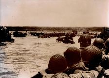 American troops disembark, Normandy, 1944