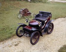An 1899 Wolseley 3.5hp