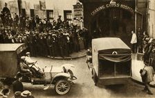 An ambulance driving into Charing Cross Hospital with casualties... London, 1914, (1933). Creator: Unknown