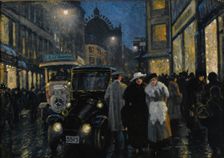 An evening stroll on the boulevard