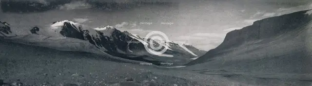 'An Ice-Free Outlet Valley', c1911, (1913). Artist: Frank Debenham.