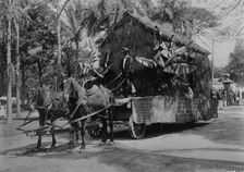 An old Hawaiian dwelling - float in Floral Parade, Honolulu, 1910. Creator: Bain News Service