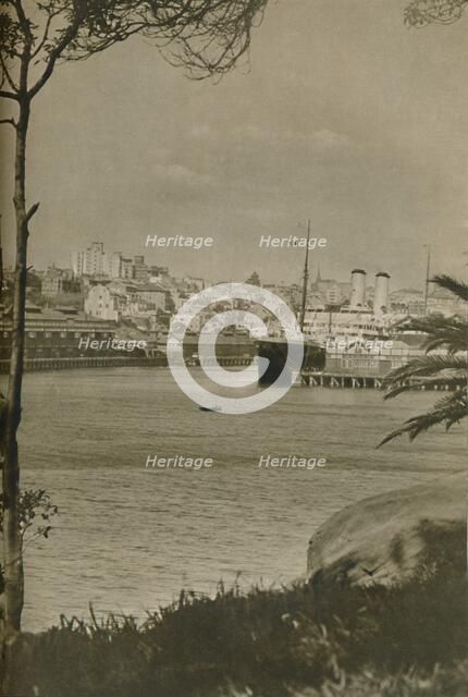 'An Orient Liner berthed in Woolloomooloo Bay', 1937. Artist: Unknown.