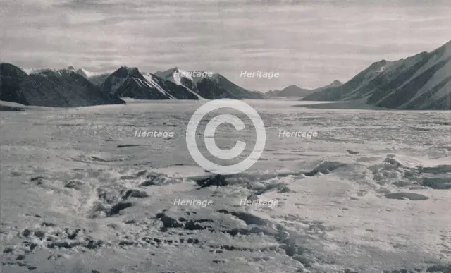 'An 'Outlet Glacier' Valley Completely Filled With Ice', c1911, (1913). Artist: Frank Debenham.