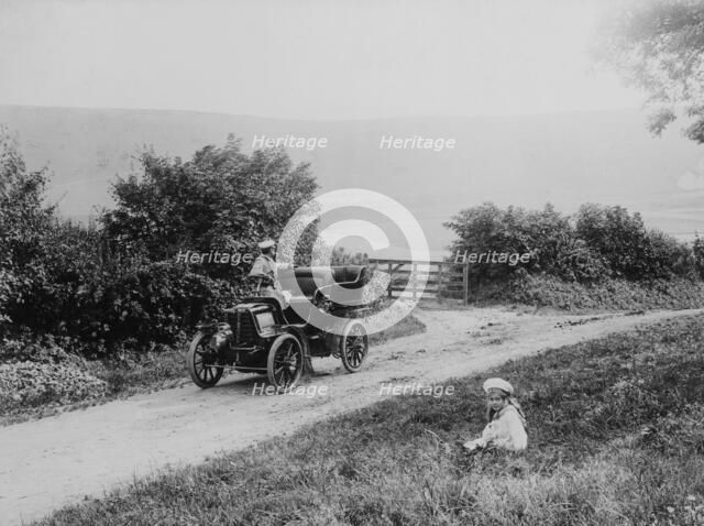 An MMC Wilmington Giant, 1902. Artist: Unknown