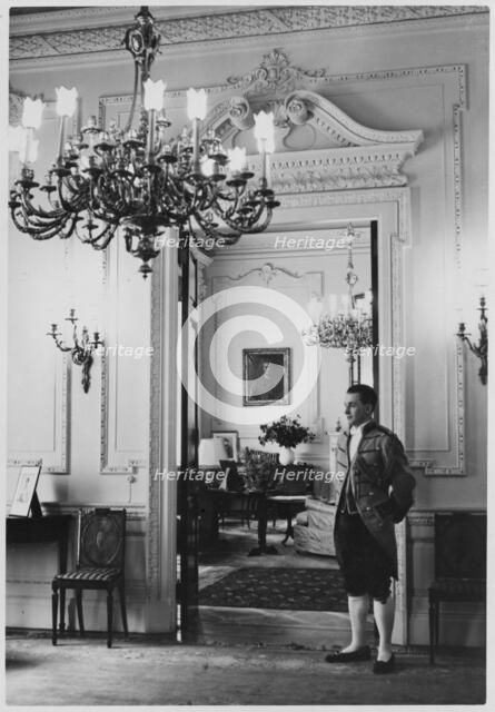 Ante-room and doorway into the drawing room, British Embassy, Berlin, Germany, 1939. Artist: Unknown.