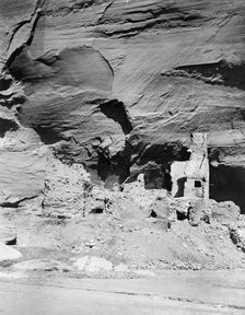 Antelope ruins showing prehistoric decorations, 1907, c1907. Creator: Edward Sheriff Curtis