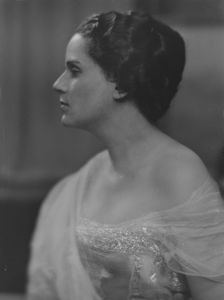 Anthony, E.C., Mrs., portrait photograph, 1916. Creator: Arnold Genthe