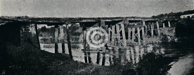 'Antiga Ponte dobre o Rio Mogy-Guassu', 1895. Artist: Alberto Loefgren.