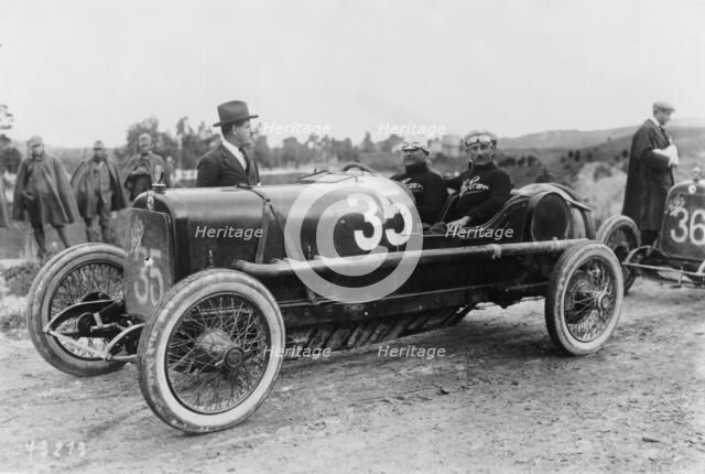 Antonio Ascari in an Alfa Romeo, Targa Florio Race, Sicily, 1922. Artist: Unknown