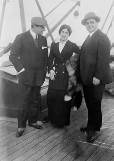 Antonio Scotti, Lucrezia Bori, Pasquale Amato, 1912. Creator: Bain News Service