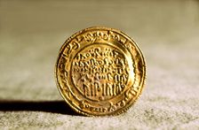 Andalusian gold dinar, also called Mancuso used in Catalan counties during feudal times