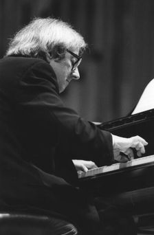 Andre Previn, Barbican, London, 1995. Creator: Brian Foskett