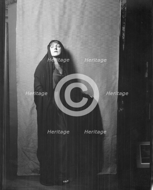 Anglin, Margaret, Miss, in costume, between 1910 and 1925. Creator: Arnold Genthe.