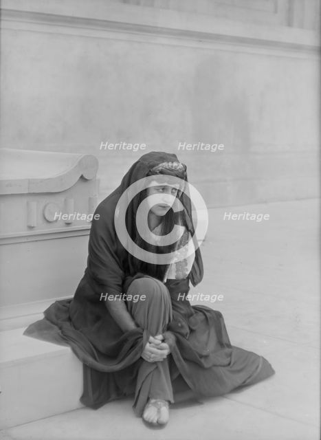 Anglin, Margaret, Miss, in costume, between 1910 and 1925. Creator: Arnold Genthe.
