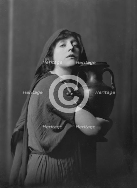 Anglin, Margaret, Miss, in costume, between 1910 and 1925. Creator: Arnold Genthe.