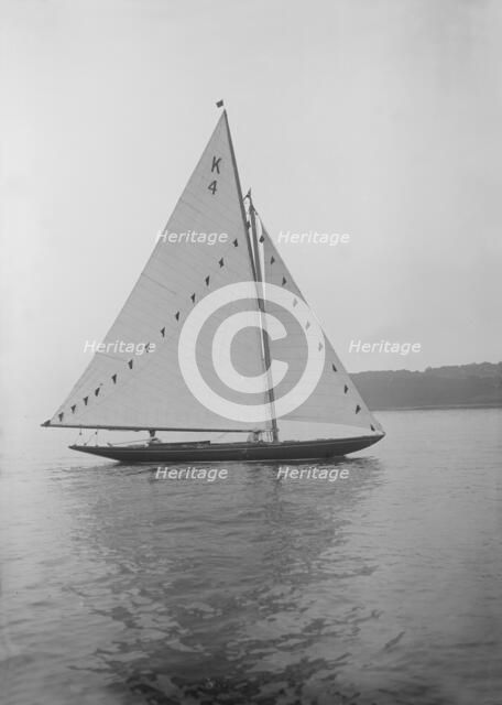 'Anitra' dressed with flags, 1912. Creator: Kirk & Sons of Cowes.