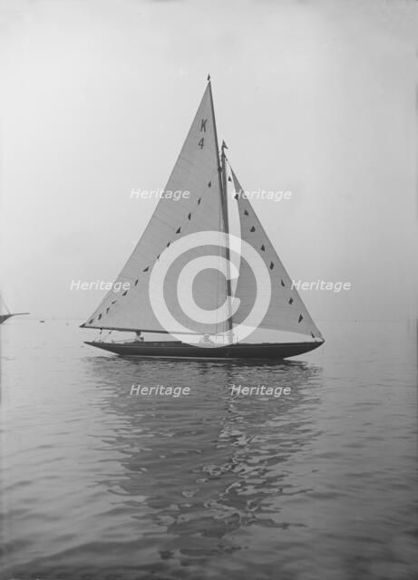 'Anitra' dressed with flags, 1912. Creator: Kirk & Sons of Cowes.