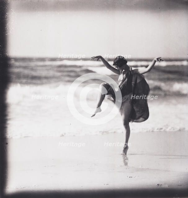 Anna Duncan dancing, between 1911 and 1942. Creator: Arnold Genthe.