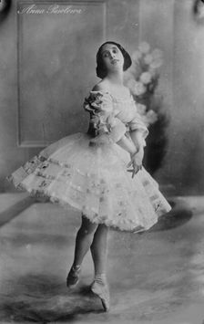 Anna Pavlova, Russian ballerina, 1910s