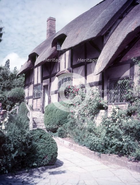Anne Hathaway's Cottage, Stratford-on-Avon, Warwickshire, c1955.  Creator: Arthur Charles Kirby Ware.