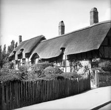 Anne Hathaway's Cottage, Shottery, Stratford-upon-Avon, Warwickshire, c1955. Creator: Arthur Charles Kirby Ware